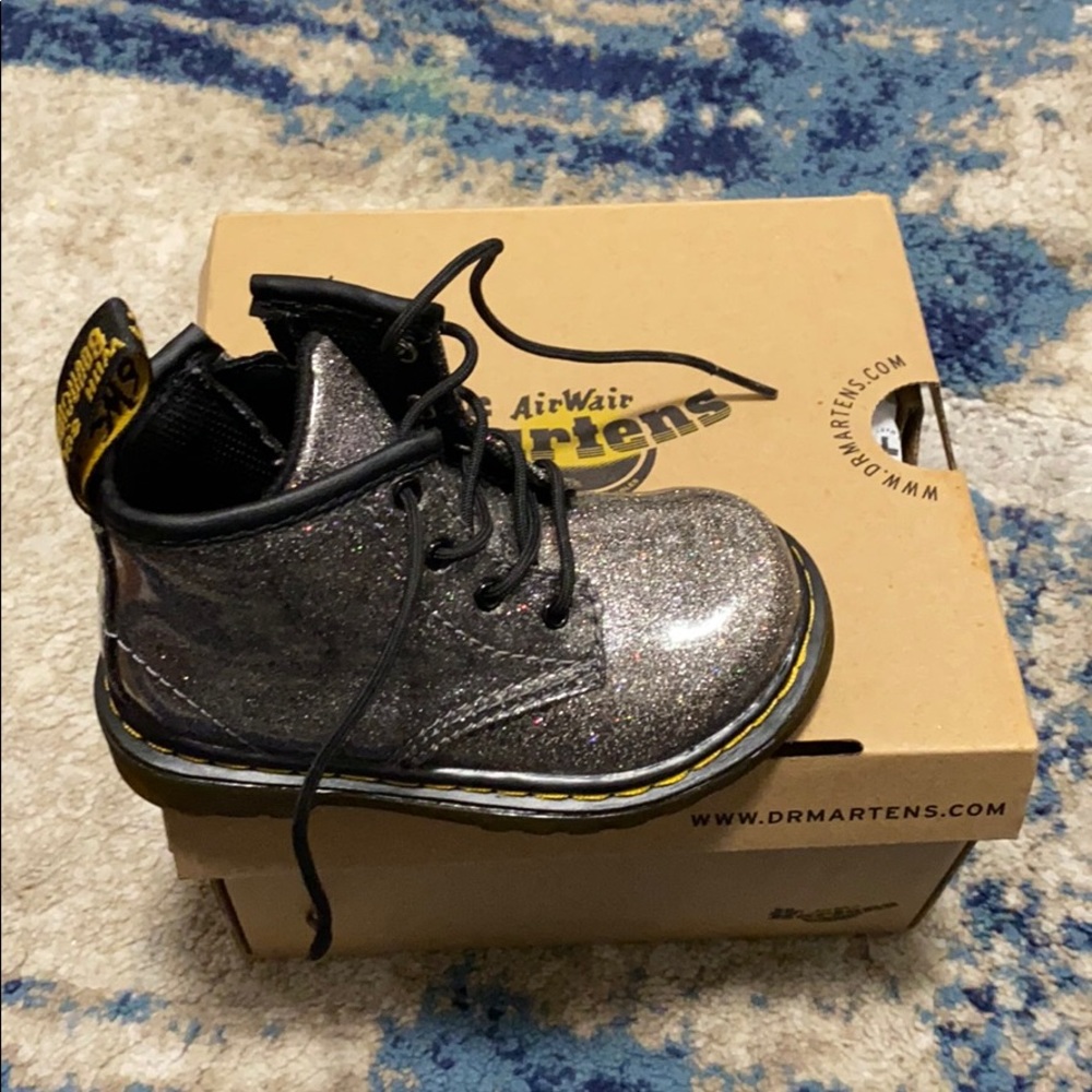 Dr. martens